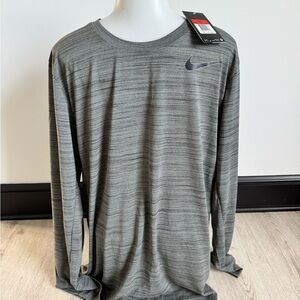 NWT Nike long sleeved dry fit men’s shirt